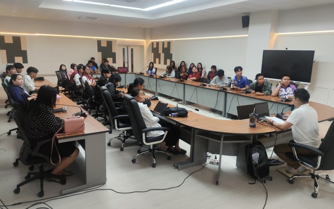 การประชุมเตรียมความพร้อมนักศึกษาเพื่อปฏิบัติหน้าที่เรซอง (Liaison) ในการรับ-ส่งนักแสดง งานเทศกาลการแลกเปลี่ยนวัฒนธรรมนานาชาติ ประจำประเทศไทย ครั้งที่ 4 (The 4th Thailand Cultural Exchange Festival : Thailand – CEF)